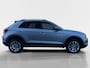 Volkswagen T-Roc 1.5 - 150PK TSI Oranje Edition Automaat | Navi | Camera | Apple CarPlay/Android Auto | Climate Control | Armsteun | Digital Cockpit | Adaptive Cruise Control | Licht Sensor | Lichtmetalen Velgen |
