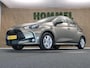Toyota Yaris 1.5 Hybrid 115 Active - ORIGINEEL NEDERLANDSE AUTO - AFNEEMBARE TREKHAAK - 450KG GEREMD TREKGEWICHT - ADAPTIVE CRUISE CONTROL - APPLE CARPLAY/ANDROID AUTO - ACHTERUITRIJ CAMERA