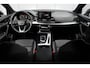 Audi Q5 55 TFSI e S edition Competition 367 PK | Trekhaak | Luchtvering | Stoelverwarming Voor | Ambiance Verlichting | Matrix LED koplampen