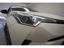 Toyota C-HR / C-HR+ 1.8 Hybrid Bi-tone [ Camera Stoelverwarming Cruise control ]