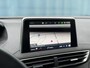 Peugeot 3008 1.6 PureTech GT Line Nappa Leer | Camera Voor + Achter | Elek. Stoel(en) met geheugen en massage | Focal | Carplay | Stoelverwarming | Achteruitrijcamera | Afwijkende dakkleur | Apple Carplay/Android Auto|telefoonintegratie premium