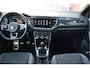 Volkswagen T-Roc 1.5 TSI R-line Virtual cockpit, Trekhaak, Adaptive cruise, Carplay, DAB, NAP