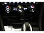 Volkswagen Golf 2.0 TSI 4Motion R | PANORAMADAK | VW DEALER ONDERHOUDEN | 19"