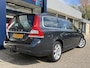 Volvo V70 1.6 T4 Nordic+ / Automaat / NL-Auto / Vol-Leder / Stoelverwarming / Cruise-Control / Standkachel / Trekhaak / Climate-Control / Elektr.-Achterklep / Radio-Bluetooth / Navi / PDC-Achter / 17'' LMV / ENZ.