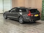 Volvo V60 T6 AWD Recharge Ultra Dark | Trekhaak | Schuifdak | Head-Up Display | Harman Kardon | Adaptieve Cruise Control | Stoelverwarming voor+achter | Stuurwielverwarming | Full LED Meesturende koplampen | Parkeercamera | Pilot Assist | BLIS Dode Hoek Detectie | Elektrische voorstoelen geheugen | Lederen bekleding | Zitting verlenging voorstoelen | Lederen dashboard | Google Infotainment | Keyless Drive | Parkeersensoren voor+achter | Privacy Glass | Elektrisch bedienbare achterklep | DAB Radio | Apple Carplay/Android Auto | Volvo On Call met mobiele App functie | Platinum Grey Metallic |