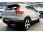 Volvo XC40 2.0 B4 145kW/198pk DCT7 Ultimate Dark Facelift! PANORAMADAK + GOOGLE DASHBOARD + HARMAN/KARDON + ADAPT.CRUISE + STOEL&STUURVERWARMING + NAPPALEER + STOEL-&STUURVERWARMING + LANE ASSIST + CAMERA + MATRIX LED + PARKSENSOREN + 19" LM-VELGEN!!