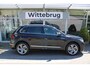 Volkswagen Tiguan 1.4 TSI eHybrid 245pk R-Line DSG AUTOMAAT / Panorama dak / LM 19 inch / Leder R-Line / 360 Camera / Inklapb trekhaak
