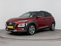 Hyundai Kona 1.6 GDI HEV PREMIUM | TWO TONE | TREKHAAK | LEDER | NAVI | CLIMA | CRUISE ADAPT. | CAMERA | 18'' LM VELGEN | M+S BANDEN | APPLE CAR PLAY & ANDROID AUTO | STOEL- & STUURVERWARMING |