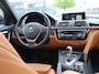 BMW 3-Serie Touring 318i Edition Luxury Line Purity Exe. PANO - LEDER - LANE ASSIST - CARPLAY - NAVI - LED - 2e EIGENAAR