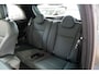 Fiat 500e Giorgio Armani 42 kWh | Camera | Stoelverwarming | Navigatie | Keyless | Climate Controle | Panoramadak | Parkeersensoren |