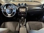 Suzuki Vitara 1.4 Boosterjet AllGrip Comfort | Trekhaak | Pano | 17" | Carplay | Camera | ACC | Dodehoek | Stoelverwarming | 100% onderhouden!