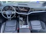 Volkswagen Touareg 3.0 TSi 4MOTION R 463pk Luchtvering / Trekhaak / Massage Stoelen