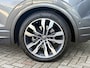 Volkswagen Touareg 3.0 TSi 4MOTION R 463pk Luchtvering / Trekhaak / Massage Stoelen