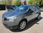 Nissan Qashqai 1.6 360 CAM PANORAMADAK.LEER.TREKHAAK!