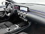 Mercedes-Benz A-klasse 180 Business Solution AMG | AMG Line Plus pakket | Nightpakket | 360°-camera | Memorypakket | 19 inch AMG velgen | Head-up display | Dodehoekassistent | Augmented Reality navigatie |