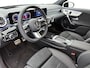 Mercedes-Benz A-klasse 180 Business Solution AMG | AMG Line Plus pakket | Nightpakket | 360°-camera | Memorypakket | 19 inch AMG velgen | Head-up display | Dodehoekassistent | Augmented Reality navigatie |