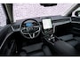 Volvo EX90 Twin Motor AWD 111 kWh Core | Trekhaak | Stoel- / Stuurverwarming | Adaptive Cruise Control | Panoramadak | Elektrisch verstelbare stoelen | Dodehoekdetectie | Elektrische achterklep | 7 zitplaatsen | BTW auto |
