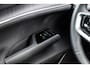 Volvo EX90 Twin Motor AWD 111 kWh Core | Trekhaak | Stoel- / Stuurverwarming | Adaptive Cruise Control | Panoramadak | Elektrisch verstelbare stoelen | Dodehoekdetectie | Elektrische achterklep | 7 zitplaatsen | BTW auto |