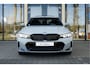 BMW 3-Serie Sedan 330e Aut. 292PK | M-Sportpakket Pro | Panoramadak | Harman Kardon | M-Sport Remsysteem | Elektrisch Verstelbare Voorstoelen | Keyless | Achteruitrijcamera |