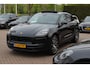 Porsche Macan 2.0 / Panoramadak / Camera / Carbon intr. / Matrix LED / Leder / 21'' / Sportchrono / Bose / CarPlay / Stoelventilatie+Verwarming / Stuurverwarming / Dodehoek / DAB / ACC
