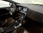 Volvo V40 1.6 T2 R-Design Clima, Navi, Parkeersensoren, Cruise control, A start stop, Half leder, Lichtmetalen velgen