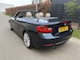 BMW 2-Serie Cabrio 220i High Executive / AUTOMAAT / NAVI / HARMAN KARDON / LEER / LUXURY / 1E EIGENAAR