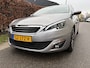 Peugeot 308 SW 1.2 PureTech Allure / PANORAMADAK / NAVI / CRUISE