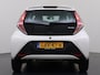 Toyota Aygo 1.0 VVT-i x-play Stoelverwarming AppleCarplay/AndroidAuto Airco Dab Isofix Bluetooth Elek.Ramen/Spiegels Usb-aansluiting Wegenbelasting 24,- p.m.