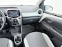 Toyota Aygo 1.0 VVT-i x-play Stoelverwarming AppleCarplay/AndroidAuto Airco Dab Isofix Bluetooth Elek.Ramen/Spiegels Usb-aansluiting Wegenbelasting 24,- p.m.