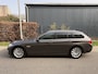 BMW 5-Serie Touring 528xi High Executive / AUTOMAAT / PANORAMADAK/ HEAD UP / SOFTCLOSE / 156dkm!