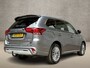Mitsubishi Outlander 2.4 PHEV Deluxe 225Pk Automaat (SCHUIFDAK, GROOT NAVI, LEDER, ZWART HEMEL, 360 CAMERA, GETINT GLAS, SPORTSTOELEN, ADAPTIVE CRUISE, STUUR/STOELVERWARMING, NIEUWE APK, NIEUWSTAAT)