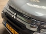 Mitsubishi Outlander 2.4 PHEV Deluxe 225Pk Automaat (SCHUIFDAK, GROOT NAVI, LEDER, ZWART HEMEL, 360 CAMERA, GETINT GLAS, SPORTSTOELEN, ADAPTIVE CRUISE, STUUR/STOELVERWARMING, NIEUWE APK, NIEUWSTAAT)