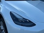 Tesla Model Y Long Range AWD 75 kWh, parelmoer wit, afneembare trekhaak, panoramadak, 1 e eigenaar, NL auto met nap