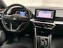 SEAT Leon 1.4 TSI eHybrid PHEV FR 204Pk Automaat (APPLE CARPLAY, GROOT NAVI, STUUR/STOELVERWARMING, CAMERA, SPORTSTOELEN, ZWART HEMEL, GETINT GLAS, ADAPTIVE CRUISE, NIEUWE APK, NIEUWSTAAT)