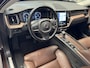 Volvo XC60 2.0 T4 MOMENTUM NAVIGATIE ADAPTIIVE CRUISE CONTROL PANORAMA SCHUIF/KANTELDAK APPLE CARPLAY/ANDROID RIJSTROOKSENSOREN ELEK. UITKLAPBARE TREKHAAK ZEER MOOI !!