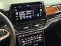 Volkswagen T-Roc 1.5 TSI R-Line | Camera | Stoelverwarming | Pano | Carplay | Led | Navi