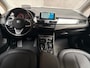 BMW 2-Serie Active Tourer 218i High Executive Automaat (GROOT NAVI, HEAD-UP DISPLAY, CLIMATE, LEDER, STOELVERWARMING, CAMERA, SPORTSTOELEN, GETINT GLAS, CRUISE, NIEUWE APK, NIEUWSTAAT)