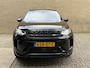 Land Rover Discovery Sport 1.5 P300e R-Dynamic S | Meridian | Navigatie | Cruise control | Lane assist | Camera | Lederen bekleding | Stoelverwarming | Elektrisch verstelbare stoelen | Apple CarPlay / Android Auto | DAB | LED | 20 inch velgen | Elektrische achterklep | Dealeronderhouden