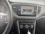 Volkswagen T-Roc 1.5 TSI Sport | Achterbank in delen neerklapbaar | Achteruitrijcamera | Afwijkende dakkleur