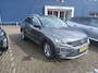 Volkswagen T-Roc 1.5 TSI Sport | Achterbank in delen neerklapbaar | Achteruitrijcamera | Afwijkende dakkleur