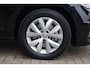 Volkswagen Touran 1.6 TDI Automaat 116 PK SCR Comfortline BNS, Trekhaak, Adap. Cruise Control, Massage, Camera