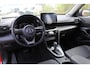 Toyota Yaris Cross 1.5 Hybrid Dynamic Plus | Rijklaar | Blind Spot | Head Up | Sensoren v+a | El.klep | Stoel-/stuurverw. | LED | Apple/Android