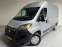 Fiat Ducato Automaat 30 2.3 MultiJet 140pk euro6 L2H2 3Persoons Airco Navigatie Trekhaak Zilvergrijs Metallic RIJKLAARPRIJS!