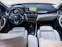 BMW X1 sDrive18i High Executive | Achteruitrijcamera | Lederen bekleding | Head Up Display | Stoelverwarming | Elektr. Achterklep | 12 maanden garantie! |