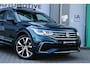 Volkswagen Tiguan 1.4 TSI eHybrid 245PK | 3 x R-LINE | PANO | IQ LED MATRIX | CARPLAY | VIRTUAL | TREKHAAK | BOMVOL!