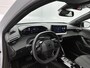 Peugeot e-2008 EV Allure Avantage 54 kWh 156pk Automaat | Navigatie | Camera Voor + Achter | Adaptieve Cruise Control | Climate Control | 17"LMV | LED | Dodehoekdetectie | Apple Carplay/Android Auto |