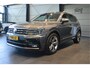 Volkswagen Tiguan 1.4 TSI ACT R-LINE navi clima camera led trekhaak 150 pk !!