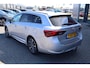 Toyota Avensis Touring Sports 1.8 VVT-i BUSINESS AUTOMAAT AFN-TREKHAAK KEYLESS NAVI HALF-LEDER STOELVERWARMING PRIVACY-GLASS 17"LMV CAMERA