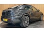 Porsche Macan 4 100 kWh|100%SOH|ACC|VULKANGRAU|VOLLEDER|MEMORY|CAMERA|CARPLAY|STOELVERWARMING|21INCH|NAP|NL|INCL.BTW|1e EIGENAAR|