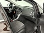 Opel Astra 1.4 Turbo Cosmo Airco | Cruise Control | Dodehoek Detectie | Electronic Climate Controle | Hill/Hold Functie | Lederen Stuurwiel | Lichtmetalen Velgen 17'' | Start/Stop Systeem | Regensensor | Extra Getint Glas | Stoelverwarming | Stuurwiel verwarming